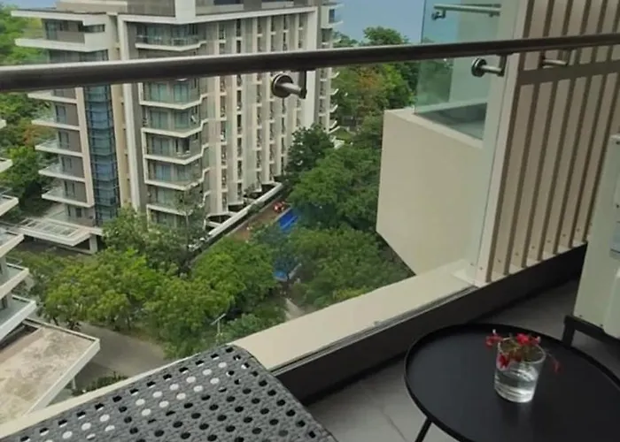 Apartment Deluxe Ocean View In Tambuli Seaside & Only 1 Residential Pool Is Free To Use Lapu-Lapu City