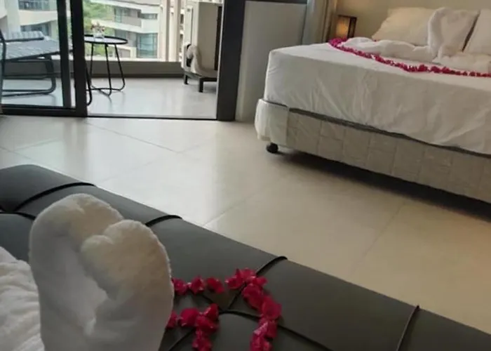 Deluxe Ocean View In Tambuli Seaside & Only 1 Residential Pool Is Free To Use Lapu-Lapu City