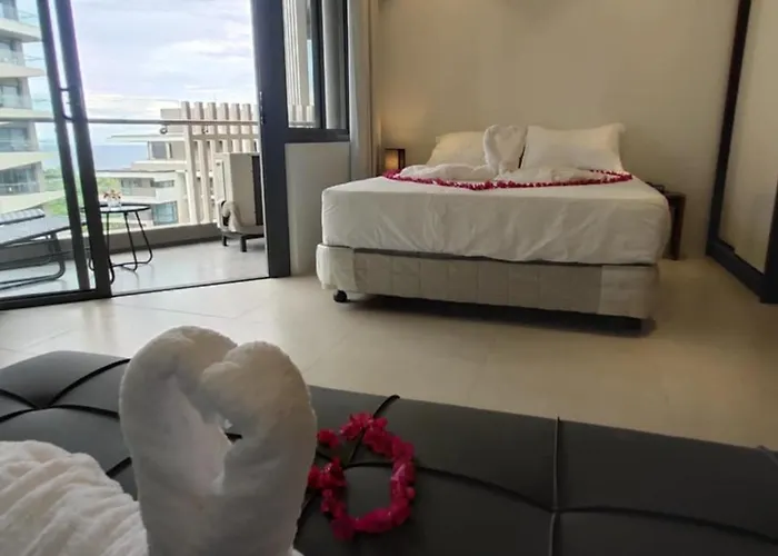 Deluxe Ocean View In Tambuli Seaside & Only 1 Residential Pool Is Free To Use Apartment