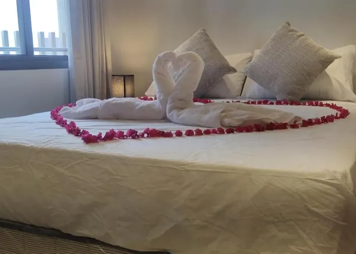 Deluxe Ocean View In Tambuli Seaside & Only 1 Residential Pool Is Free To Use Apartment Lapu-Lapu City